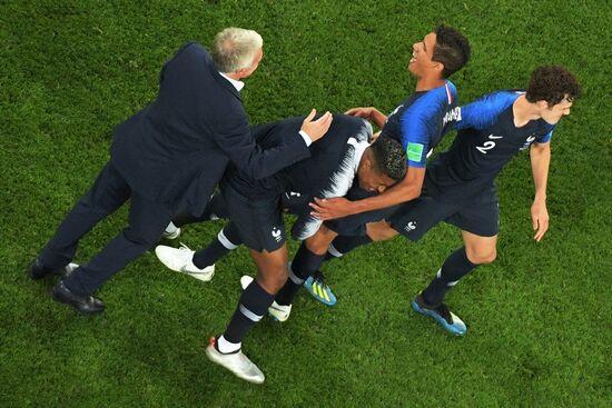 Футбол. ЧМ-2018. Матч Франция - Бельгия