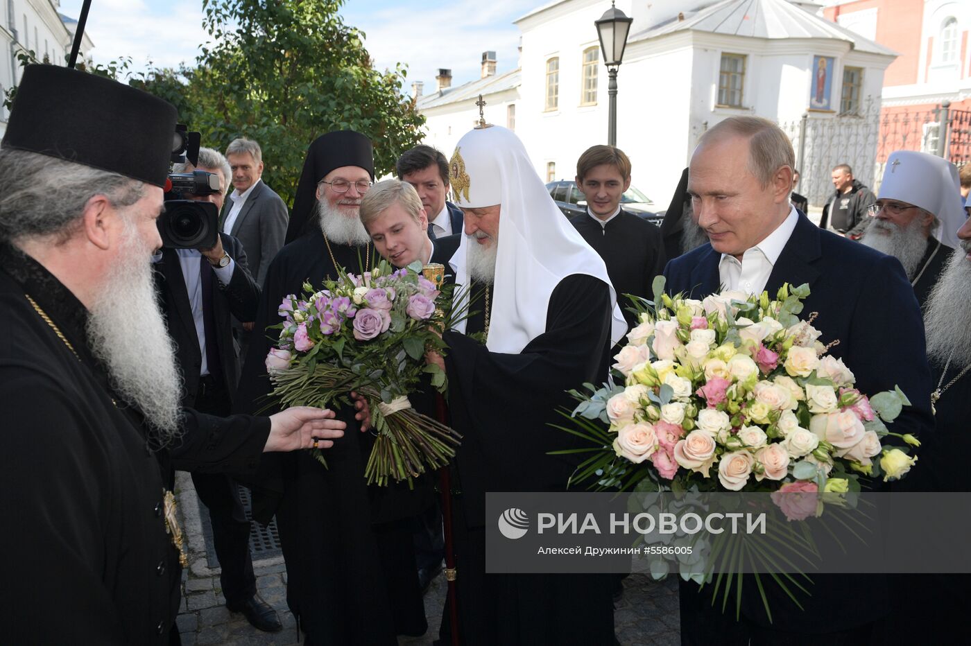 Президент РФ В. Путин посетил Валаамский монастырь