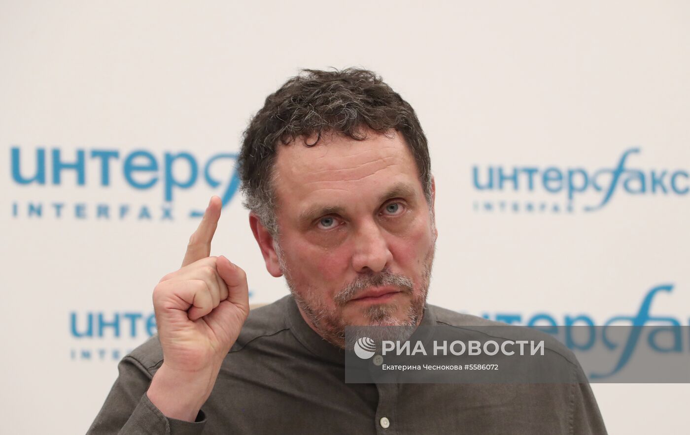 Пресс-конференция кандидата в мэры Москвы В. Кумина