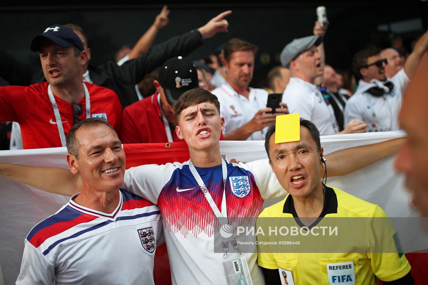 Болельщики перед матчем ЧМ-2018 по футболу между сборными Хорватии и Англии