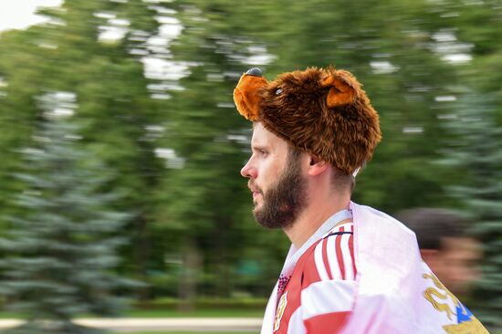 Болельщики перед матчем ЧМ-2018 по футболу между сборными Хорватии и Англии