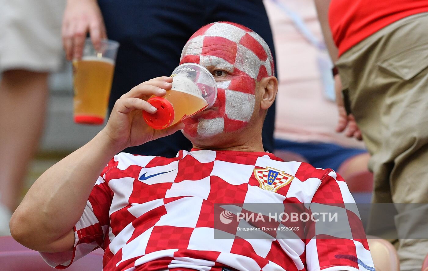 Болельщики перед матчем ЧМ-2018 по футболу между сборными Хорватии и Англии