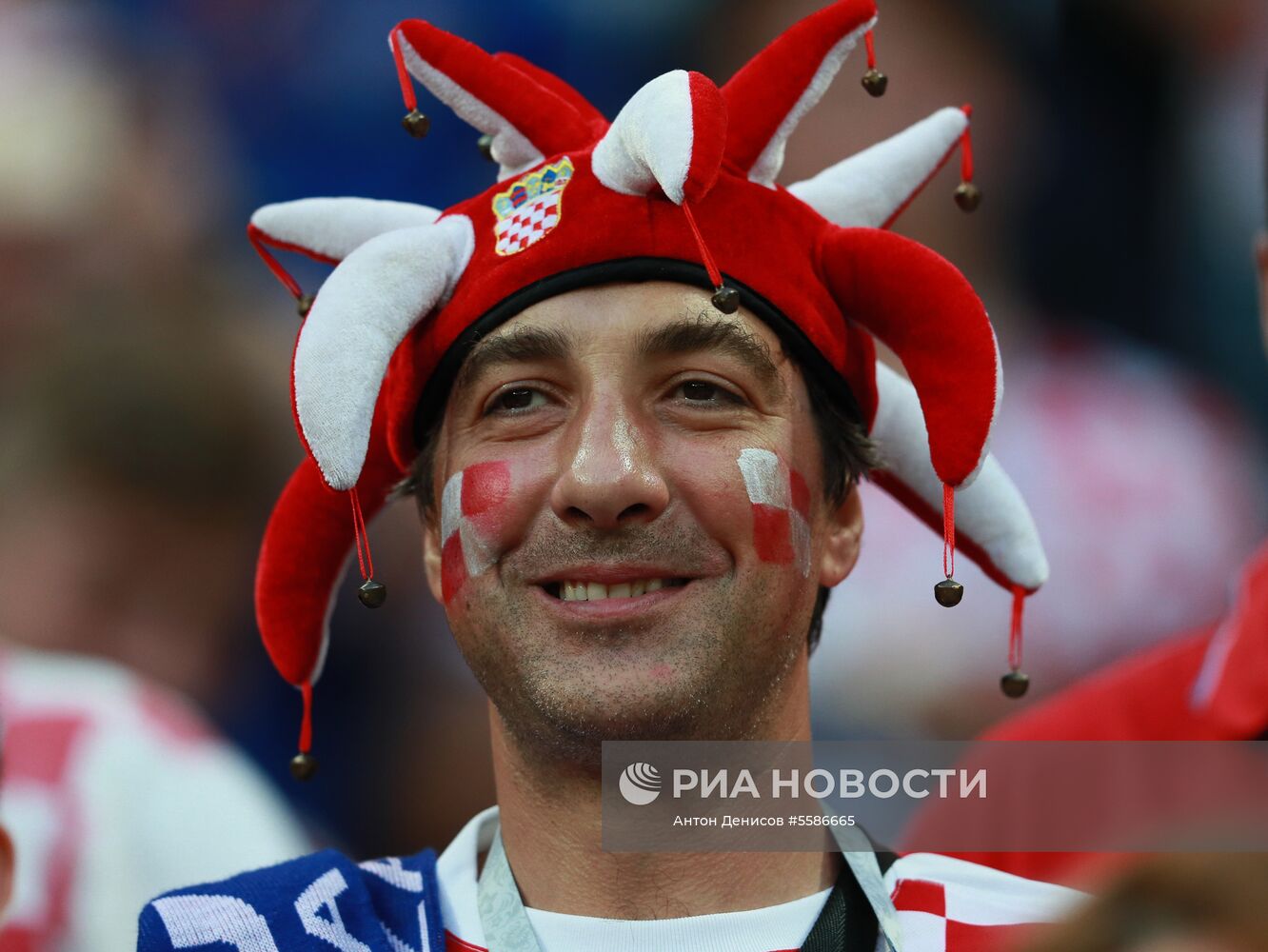 Болельщики перед матчем ЧМ-2018 по футболу между сборными Хорватии и Англии