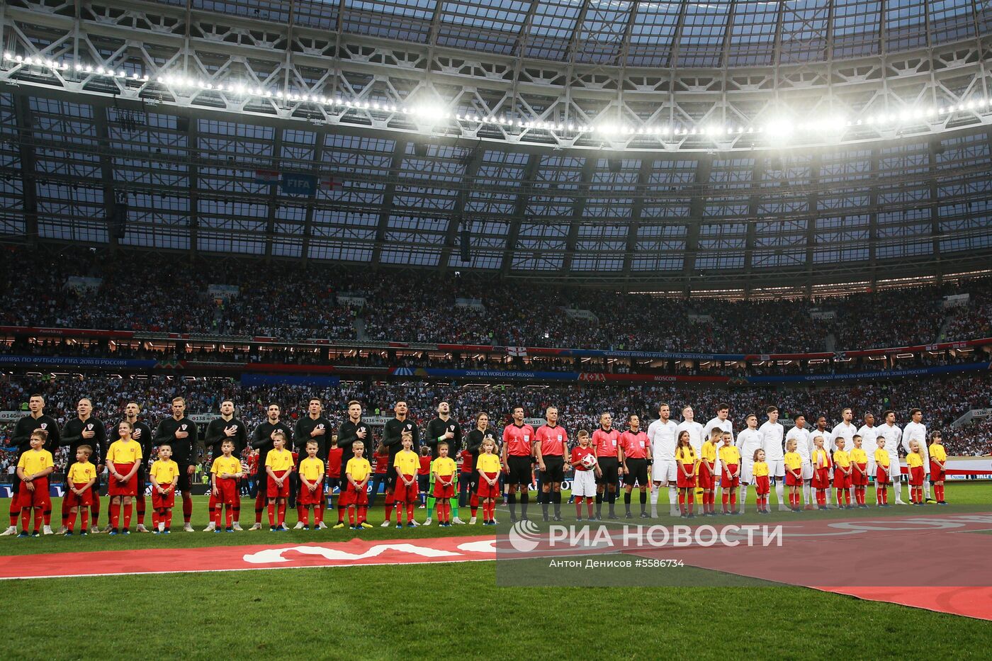 Футбол. ЧМ-2018. Матч Хорватия - Англия