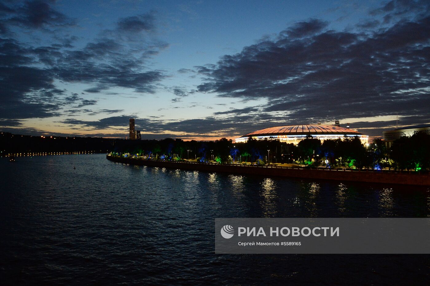 Вид на стадион «Лужники» перед финалом ЧМ-2018 по футболу