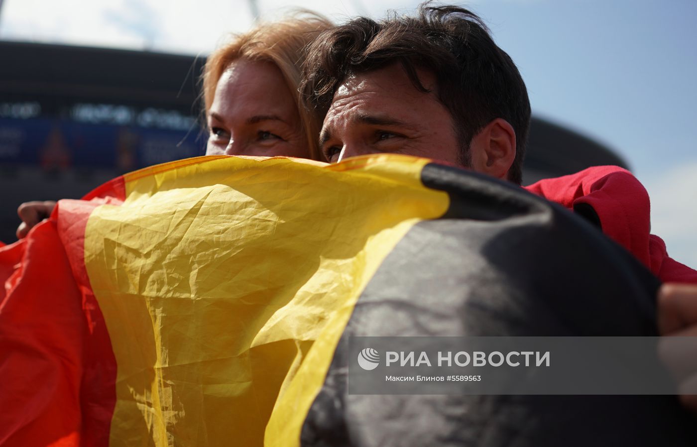 Болельщики перед матчем ЧМ-2018 по футболу между сборными Бельгии и Англии