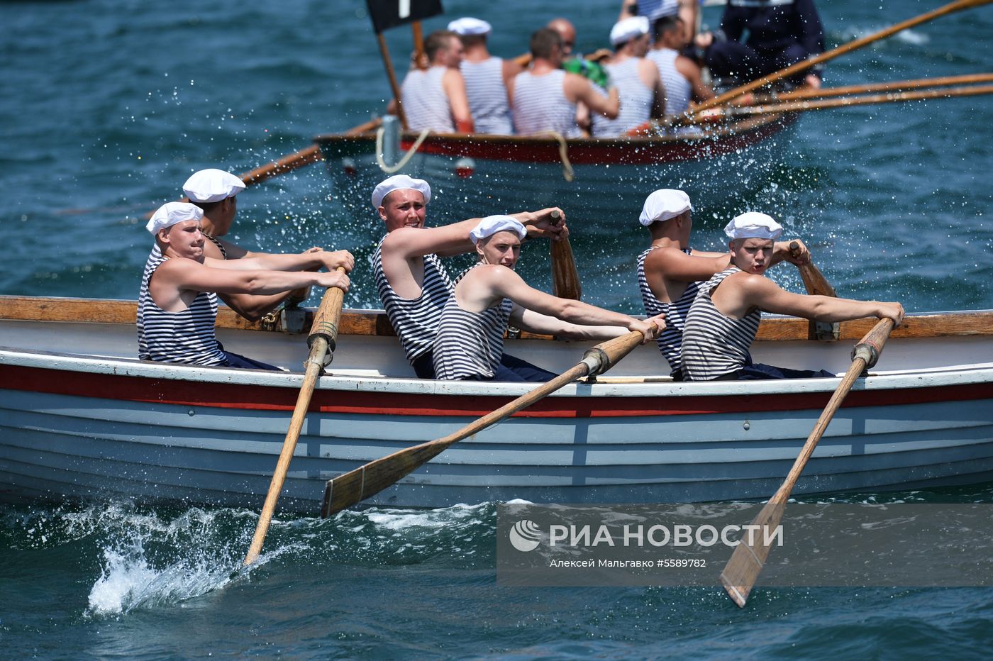 Шлюпочная гонка в Севастополе