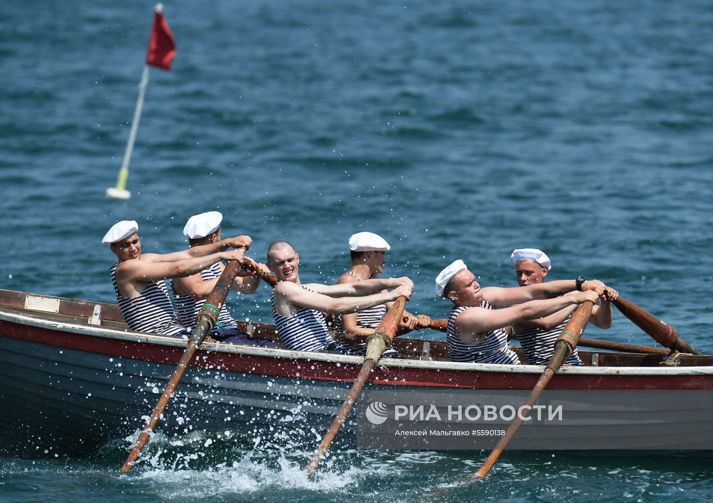 Шлюпочная гонка в Севастополе