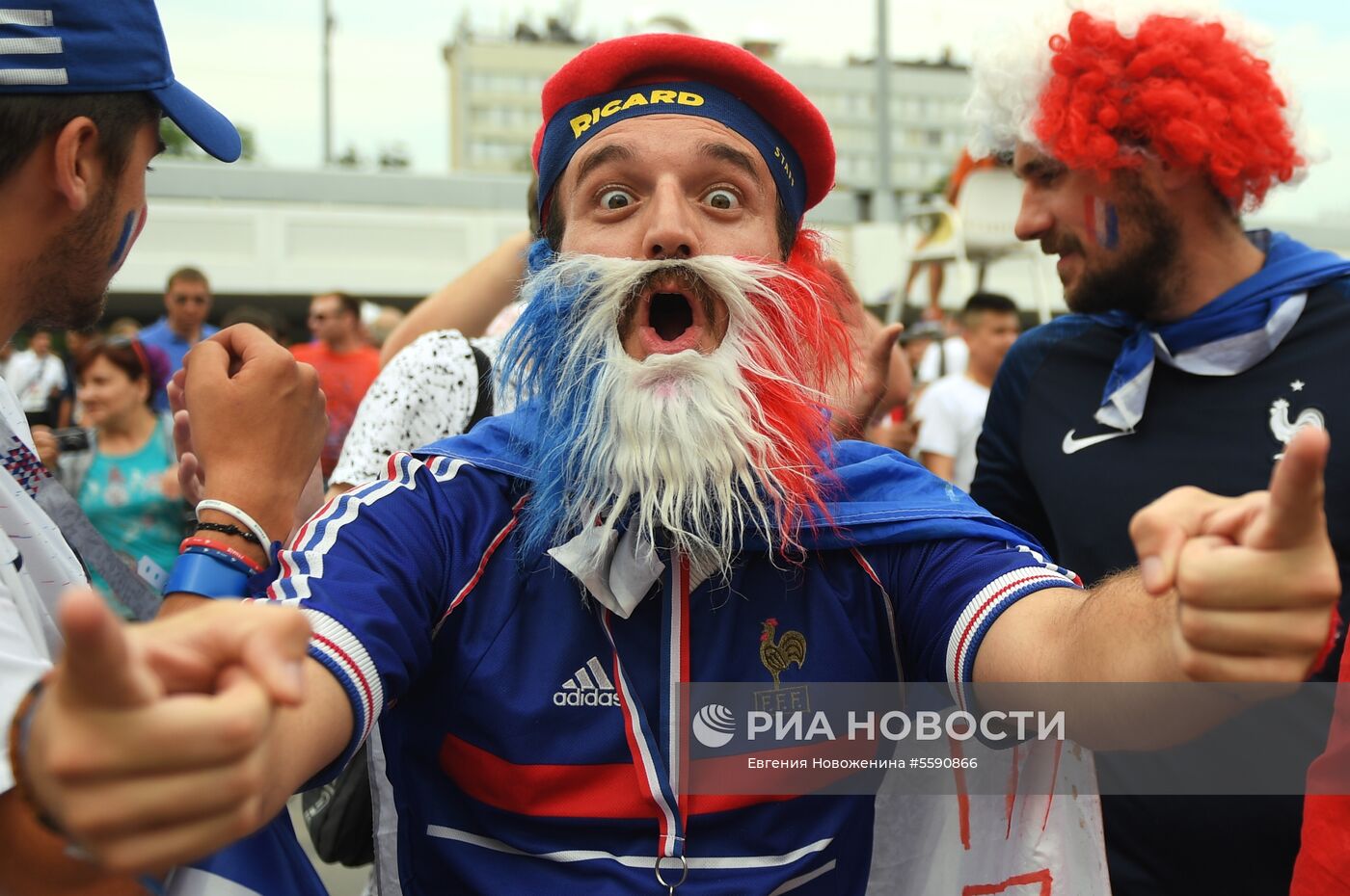 Болельщики перед финальным матчем ЧМ-2018 по футболу