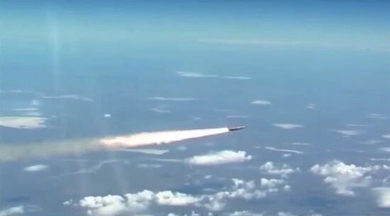 Запуск новейших гиперзвуковых ракет "Кинжал"
