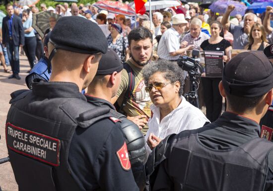 Акция протеста оппозиции в Кишиневе