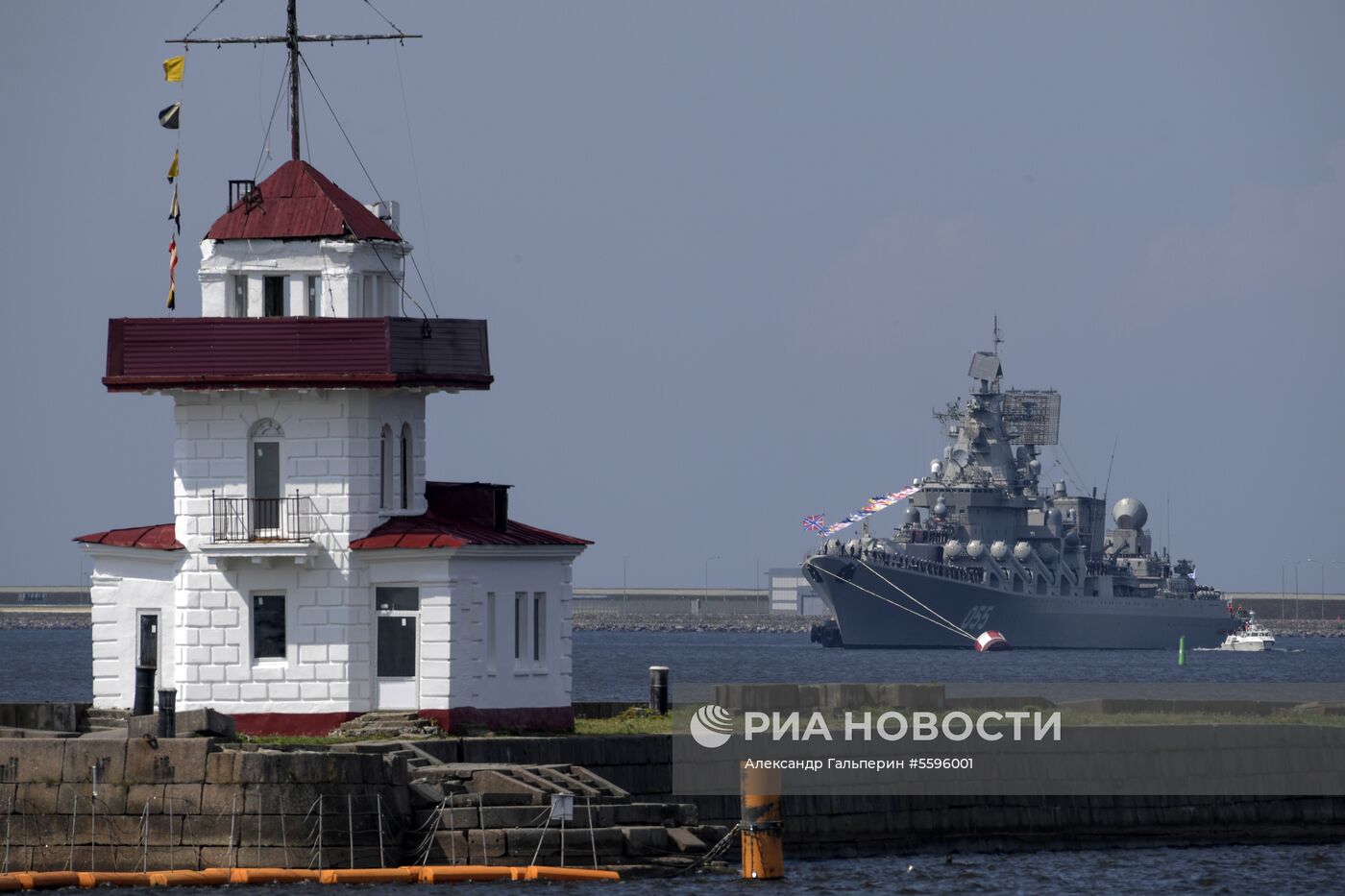 Репетиция парада ВМФ в Кронштадте