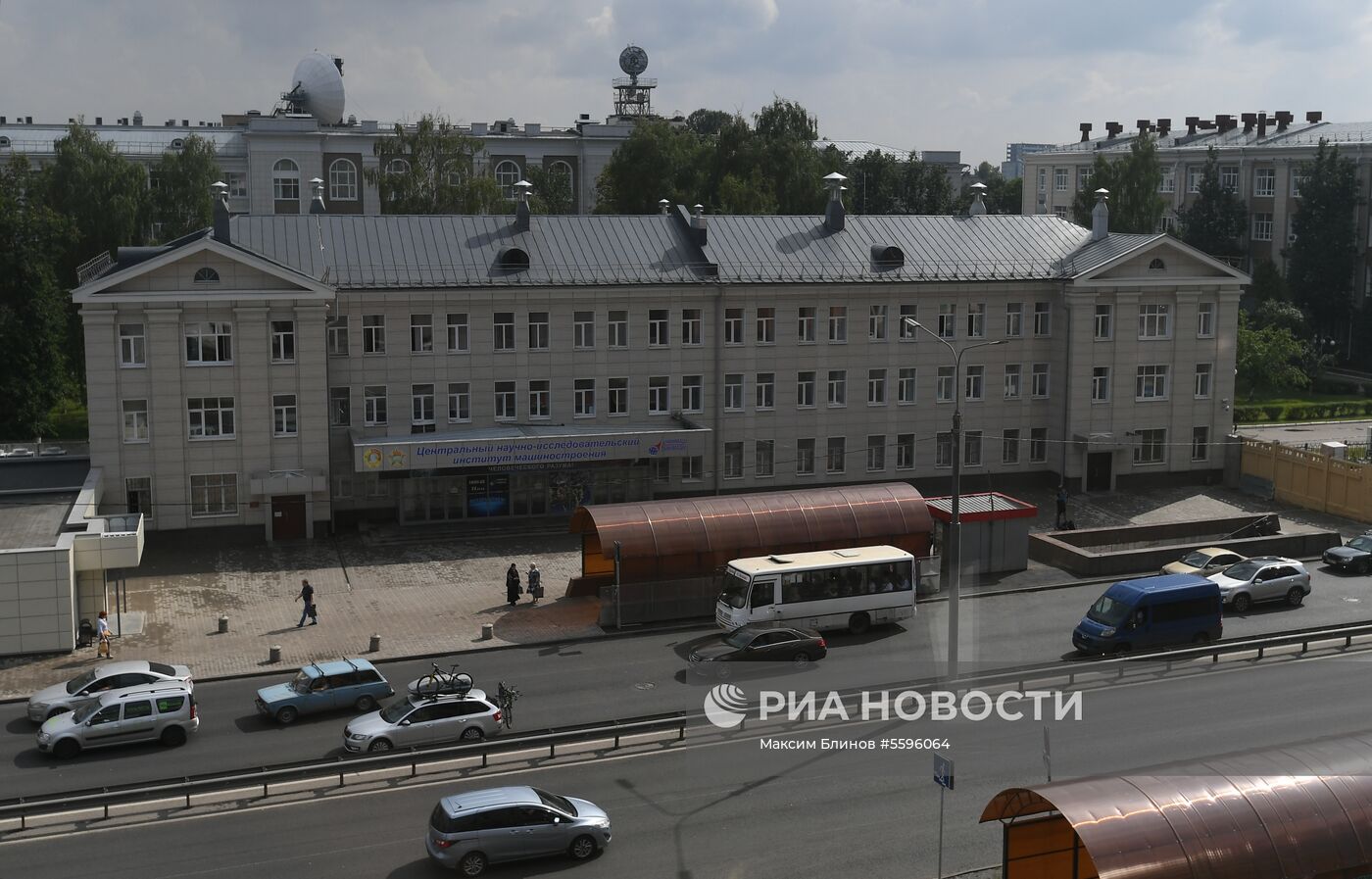 Сотрудники ФСБ проводят обыски в ЦНИИмаше 