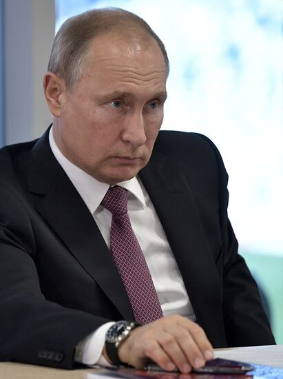 Рабочая поездка президента РФ В. Путина в Калининград