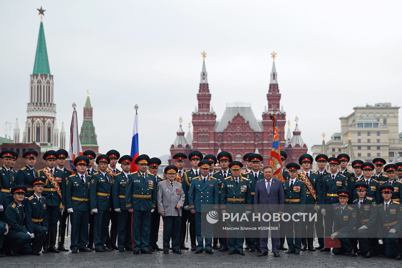 Выпуск курсантов, студентов и слушателей вузов МЧС России