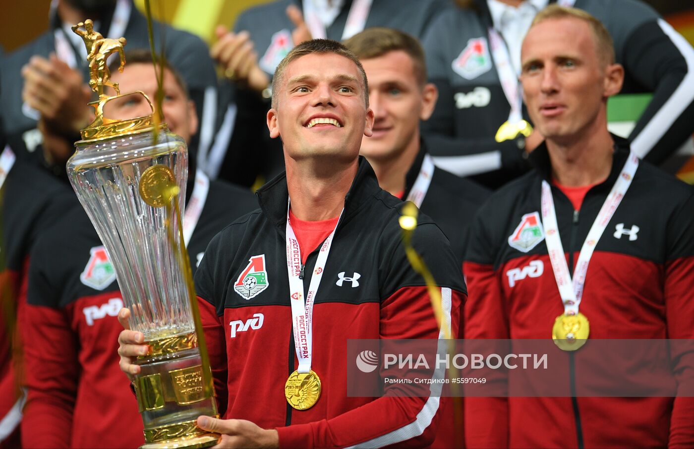 Награждение ФК "Локомотив" золотыми медалями чемпионата России