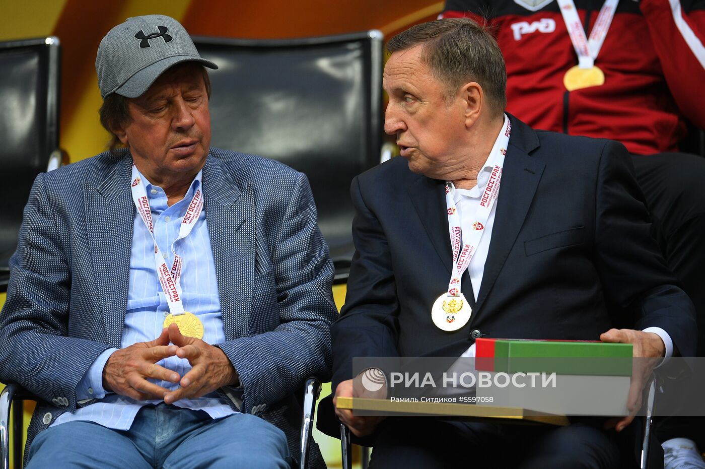 Награждение ФК "Локомотив" золотыми медалями чемпионата России