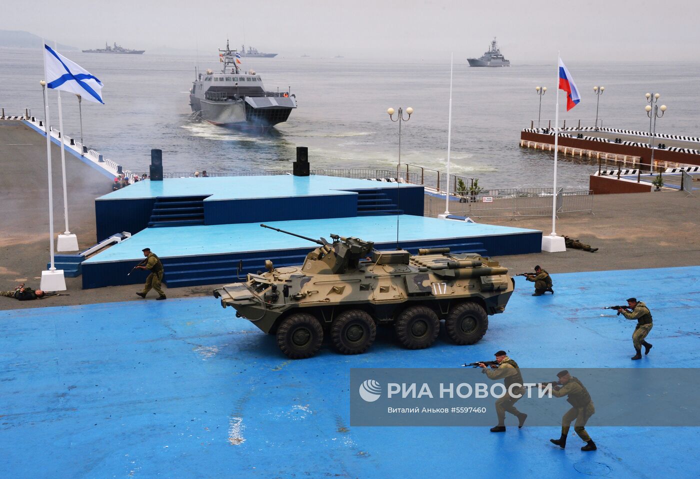 Репетиция военно-спортивного праздника, посвященного Дню ВМФ России, во Владивостоке
