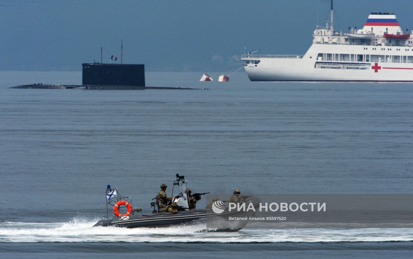 Репетиция военно-спортивного праздника, посвященного Дню ВМФ России, во Владивостоке