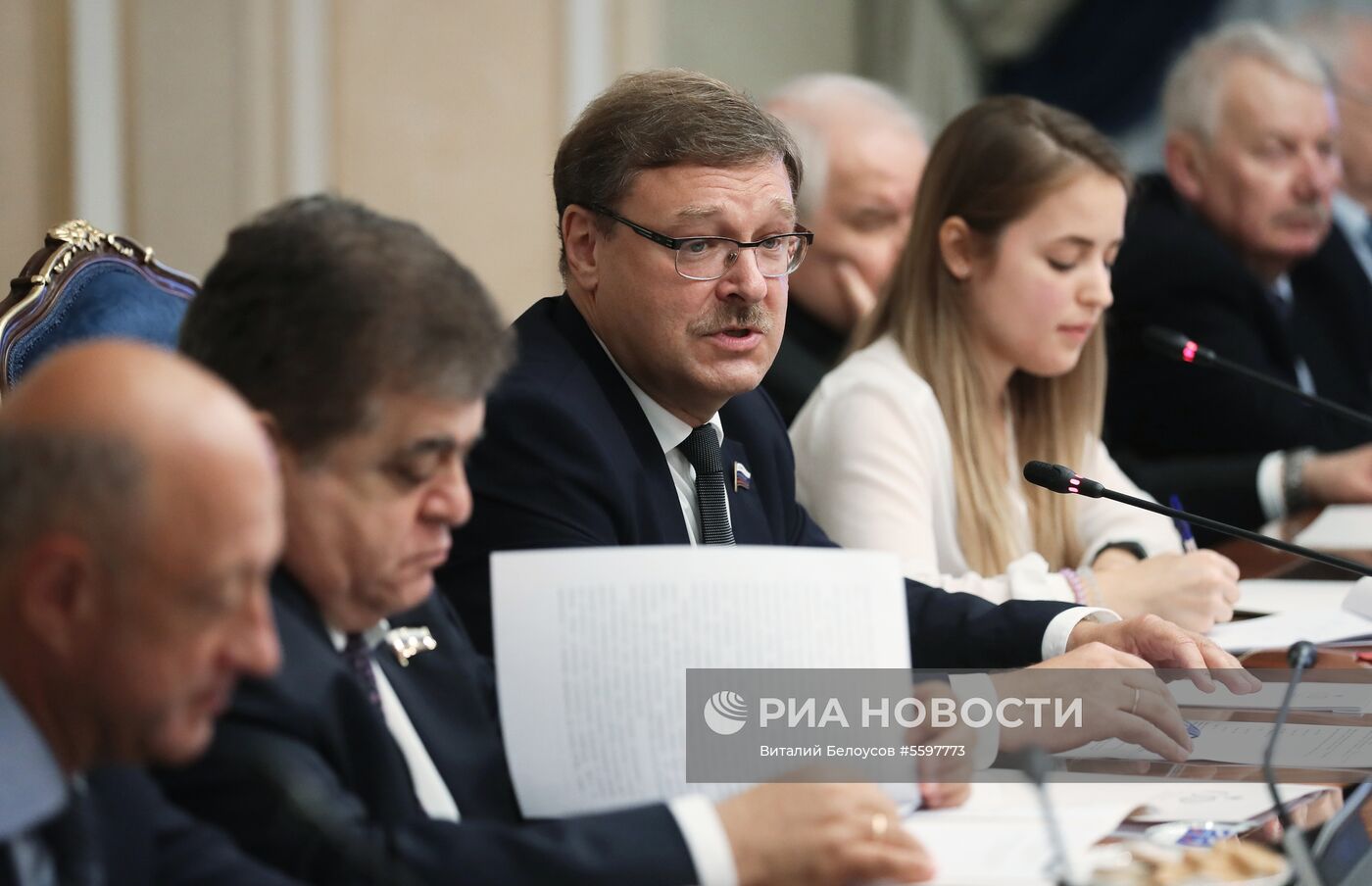 К. Косачев провел встречу с американскими экспертами по контролю над вооружениями