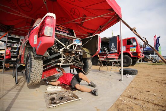 Этап ралли "Шелковый путь" в Волгограде