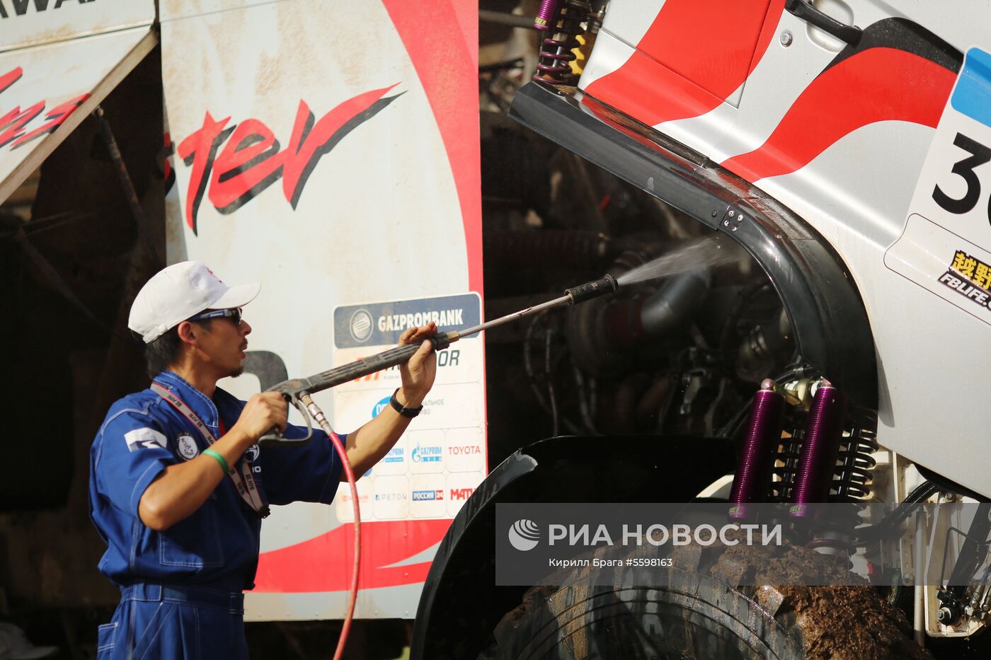 Этап ралли "Шелковый путь" в Волгограде