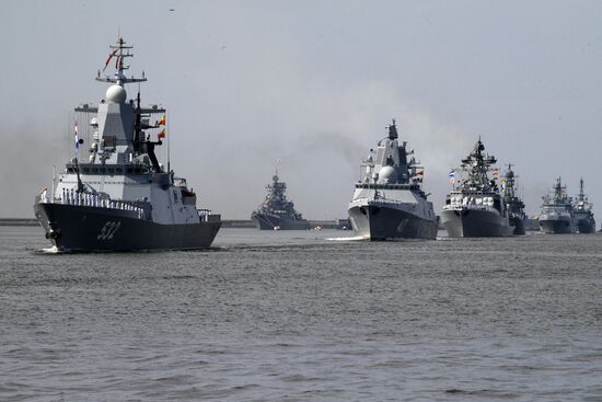 Репетиция парада, посвященного Дню ВМФ России  