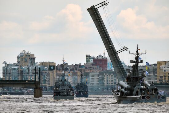 Репетиция парада, посвященного Дню ВМФ России  