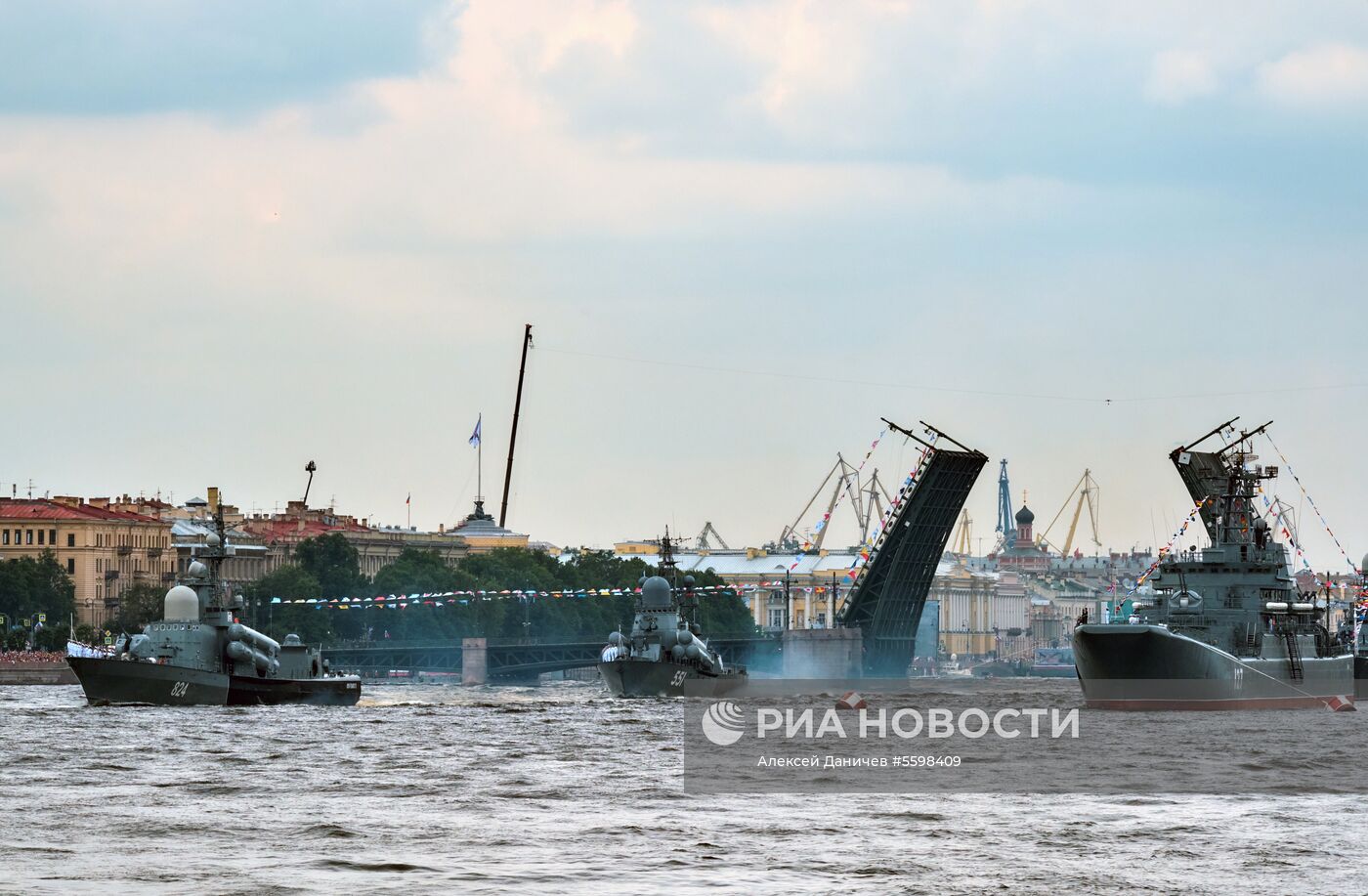 Репетиция парада, посвященного Дню ВМФ России  