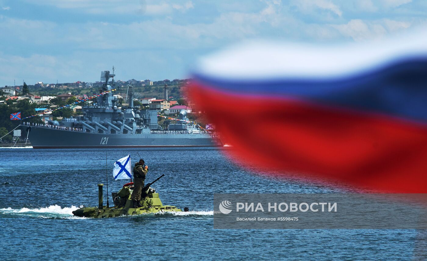 Репетиция парада ВМФ в регионах России 