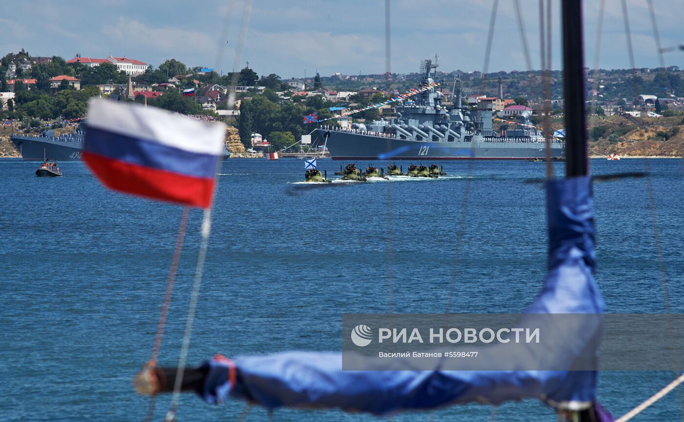 Репетиция парада ВМФ в регионах России 