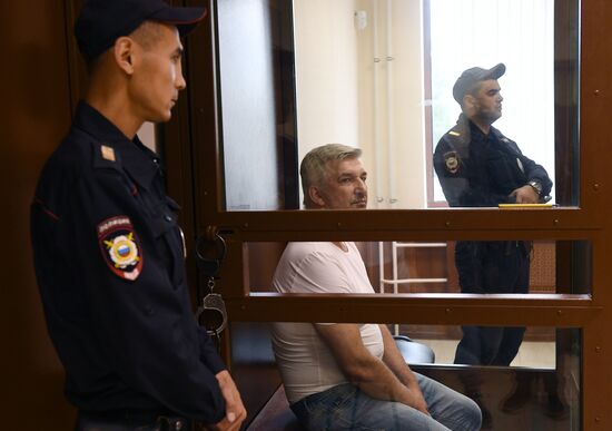 Рассмотрение ходатайства следствия об аресте С. Лемешевского