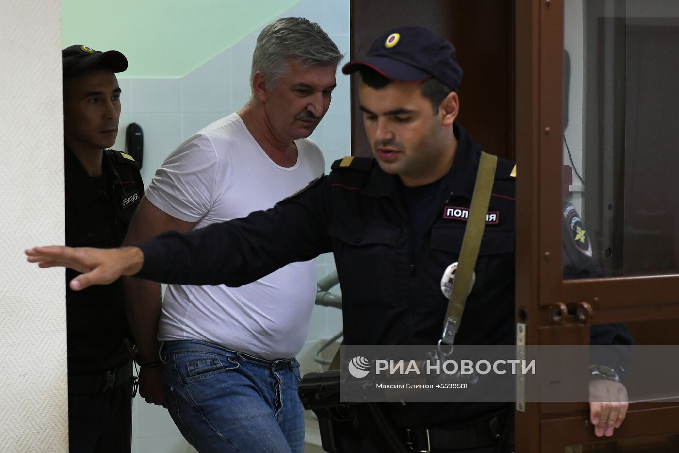 Рассмотрение ходатайства следствия об аресте С. Лемешевского