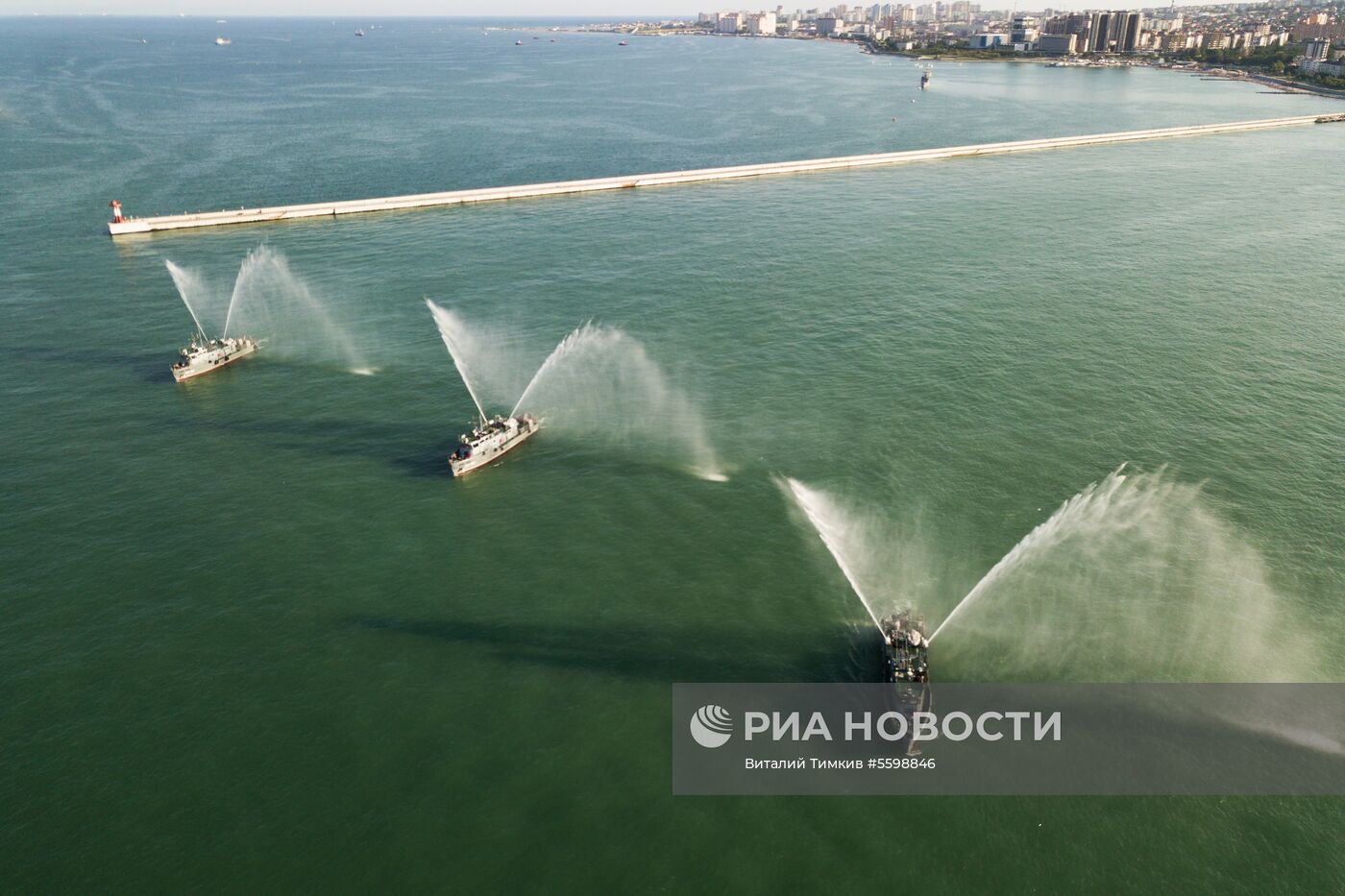 Репетиция парада ВМФ в регионах России 