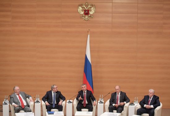 Пленарное заседание Госдумы, завершающее весеннюю сессию