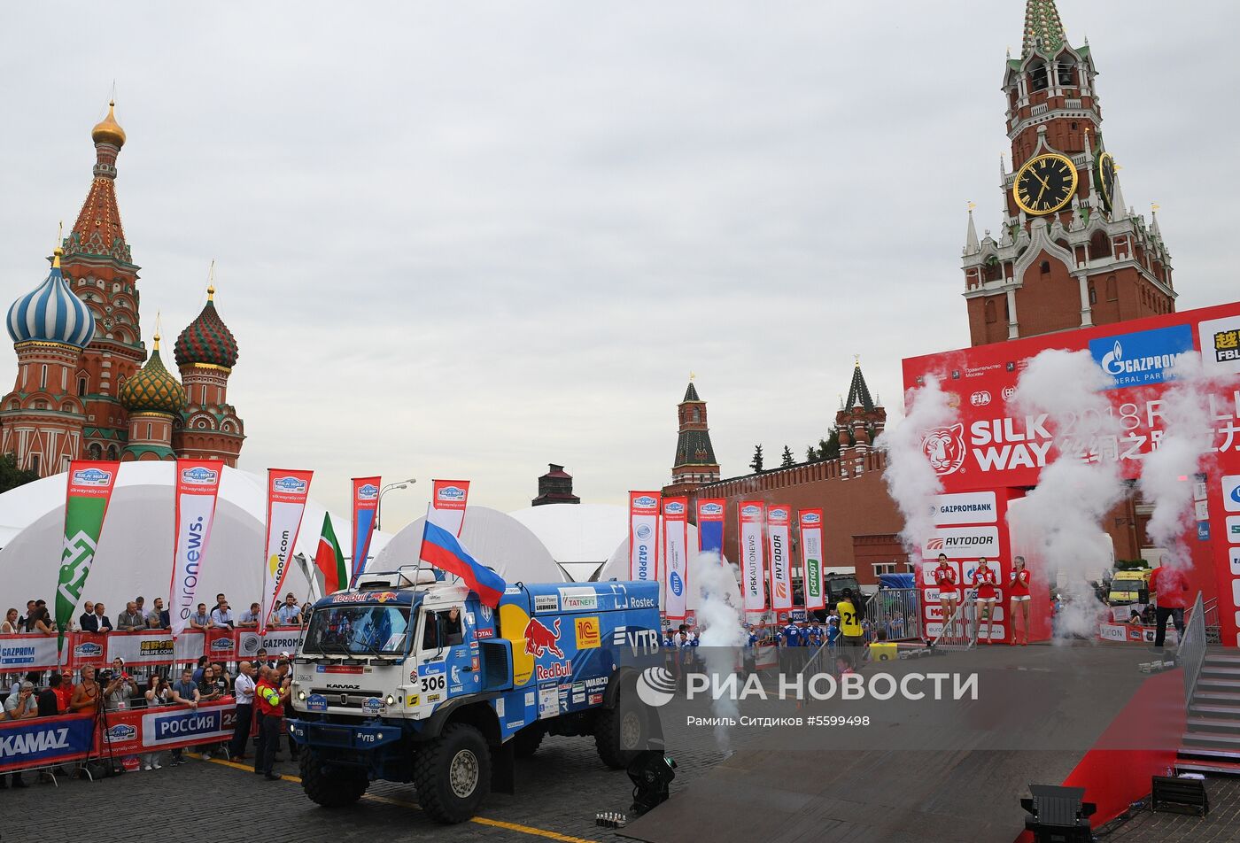 Финиш ралли «Шёлковый путь» на Красной площади