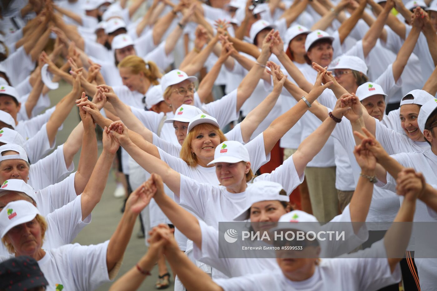 Танцевальный марафон "Московское долголетие"
