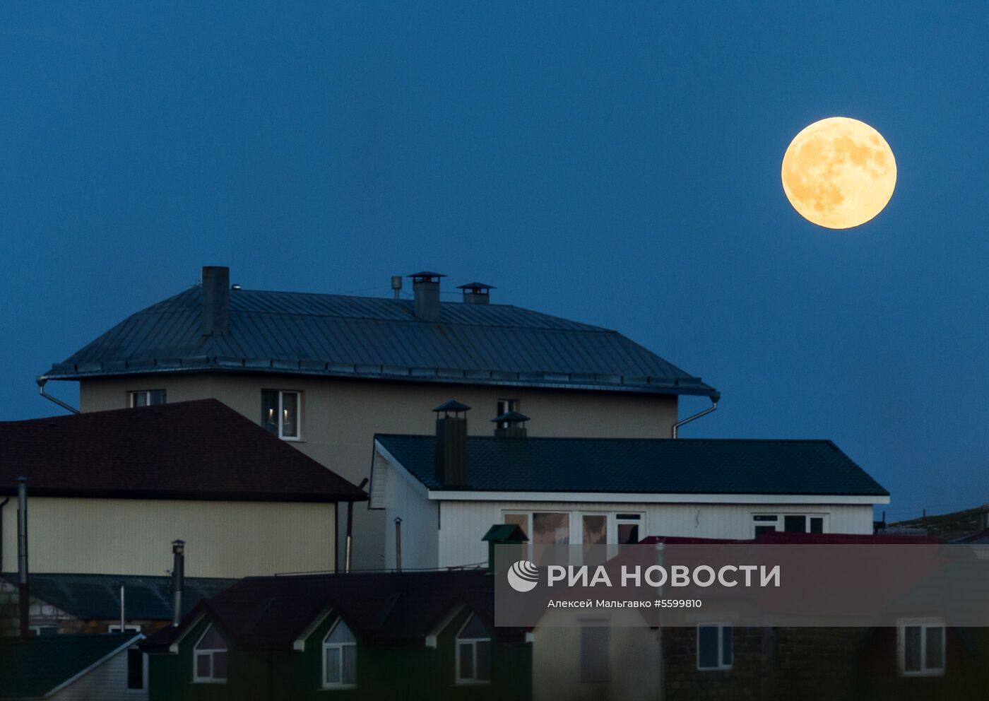 Полное лунное затмение