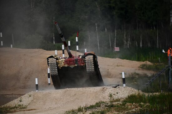 "Танковый биатлон-2018 ". Индивидуальная гонка. Первый этап 