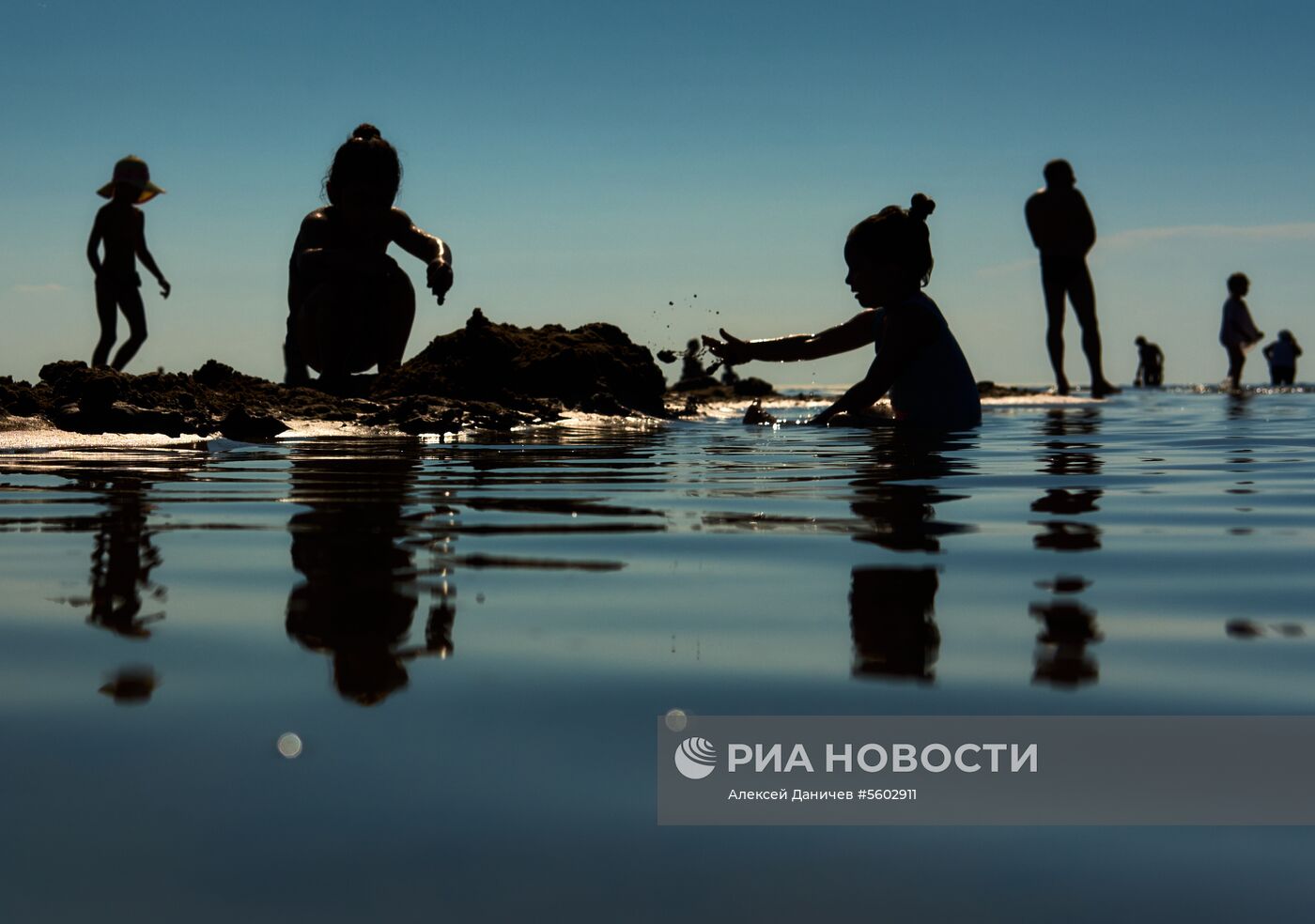 Отдых на берегу Финского залива в Санкт-Петербурге