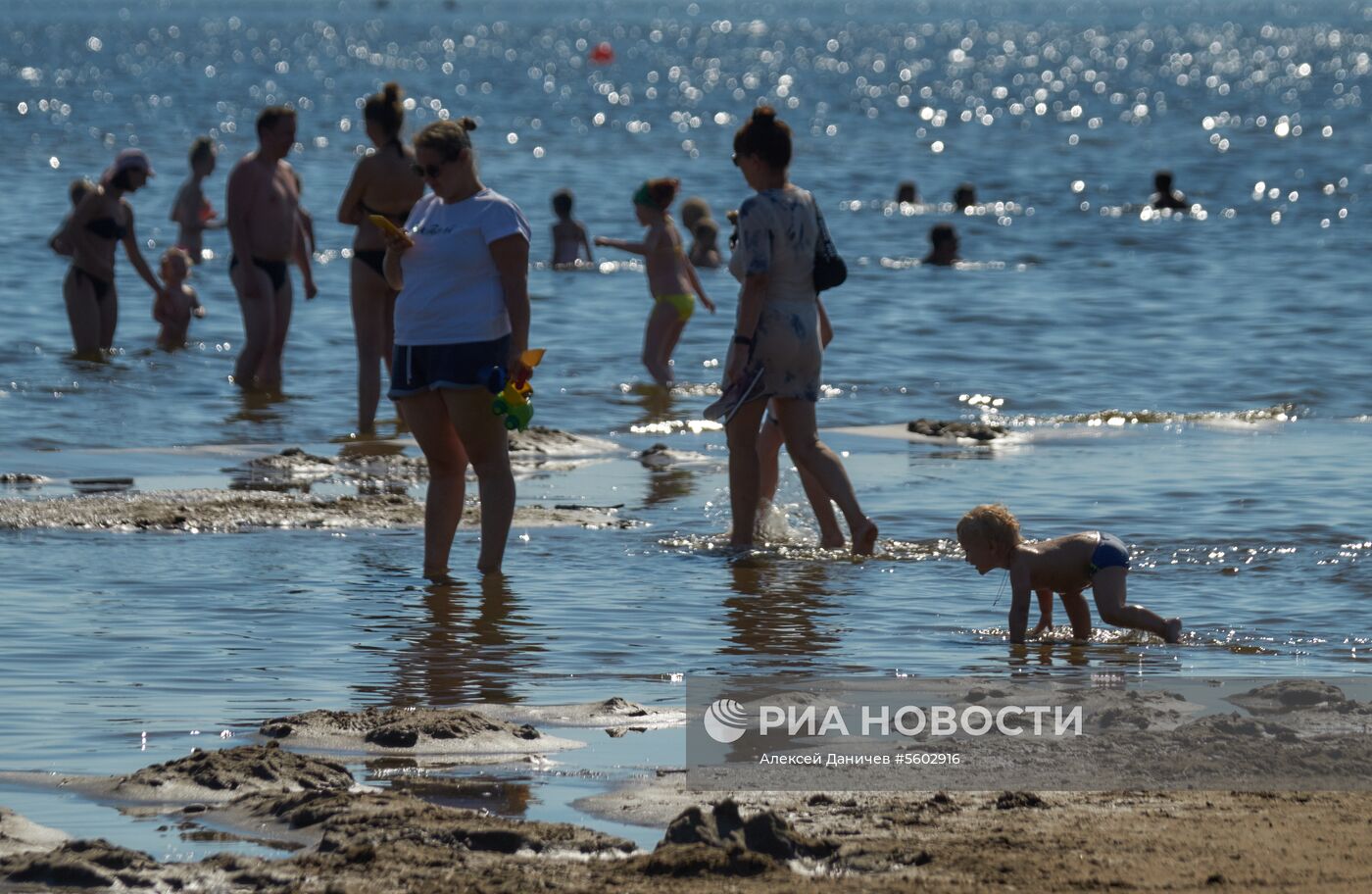 Отдых на берегу Финского залива в Санкт-Петербурге