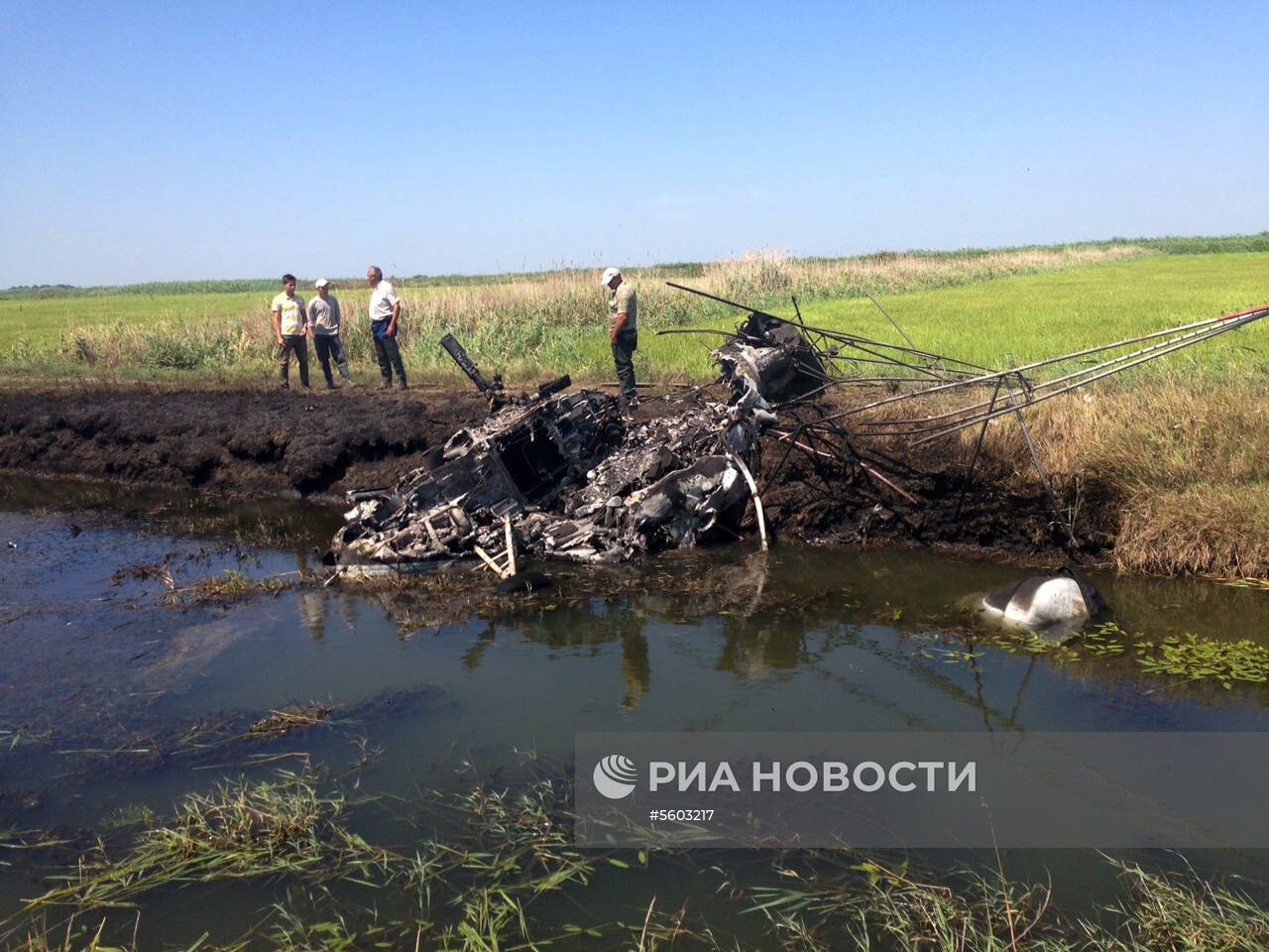 В Краснодарском крае разбился вертолёт Ми-2