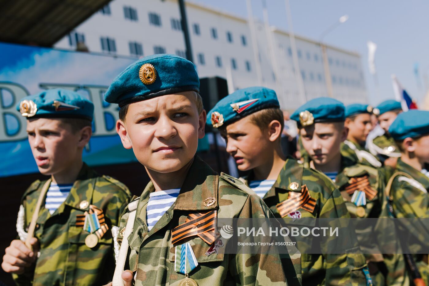 Празднование Дня ВДВ в регионах России