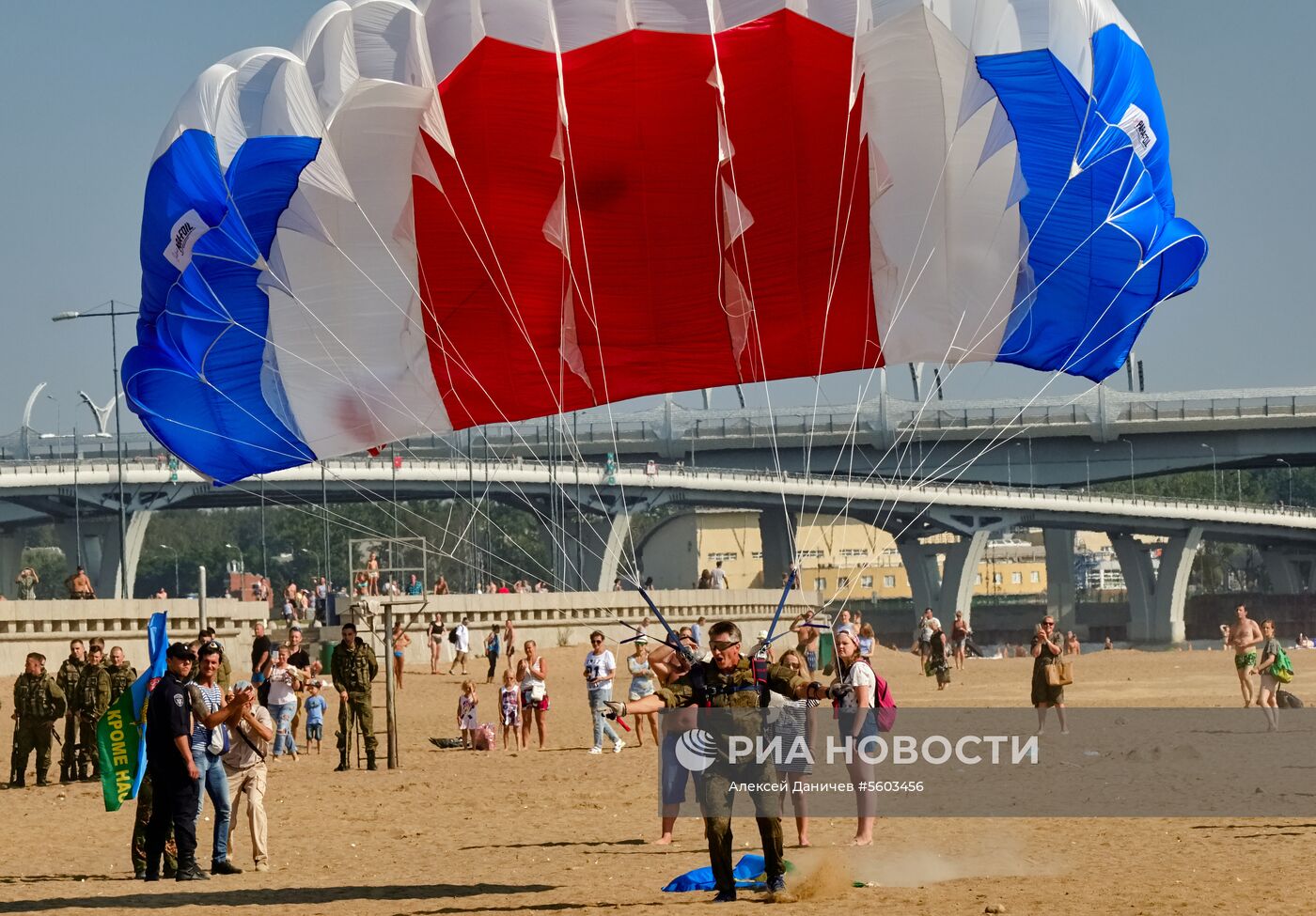 Празднование Дня ВДВ в регионах России  