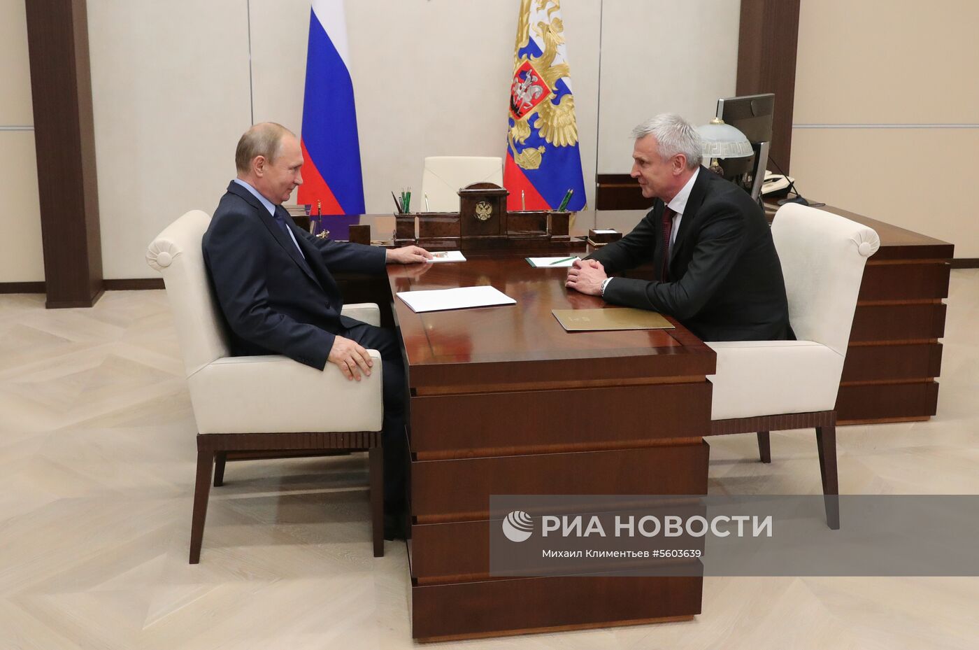 Президент РФ В. Путин встретился с ВРИО губернатора Магаданской области С. Носовым