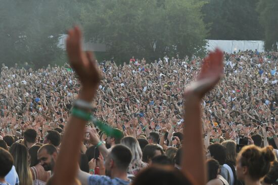 Музыкальный фестиваль "Пикник Афиши"