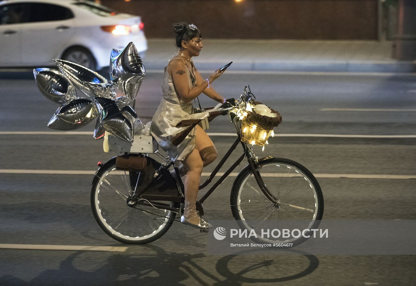 Ночной велопарад в Москве