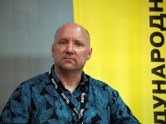 Международный фестиваль диджитал веб-сериалов «Realist Web Fest»