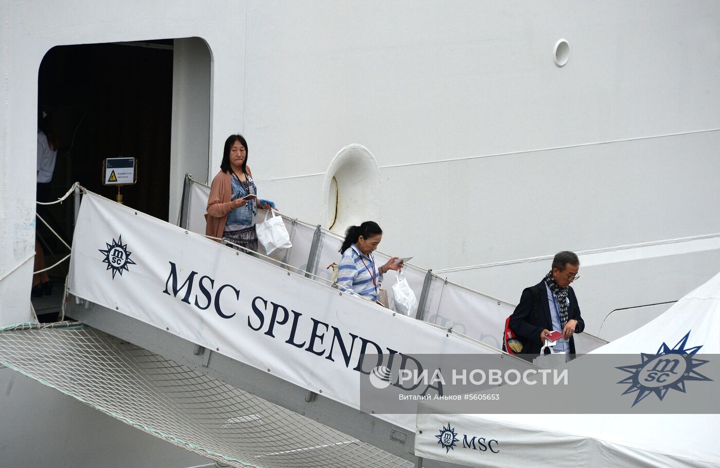 Прибытие суперлайнера MSC Splendida во Владивосток 