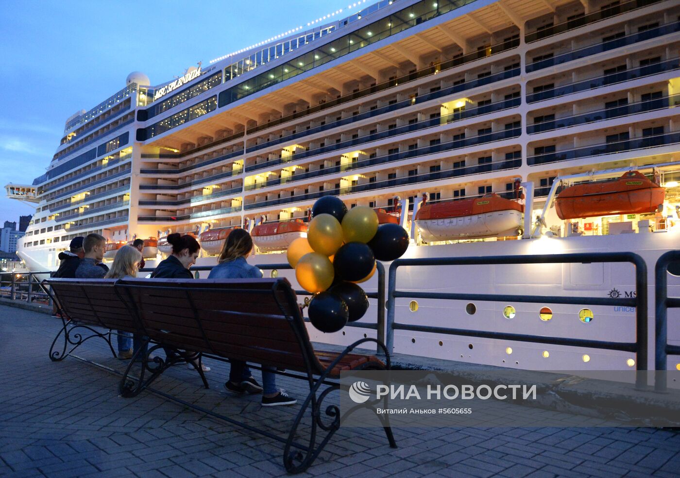 Прибытие суперлайнера MSC Splendida во Владивосток 